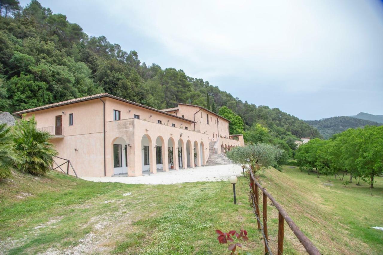 Отель Convento San Bernardino Montefranco Экстерьер фото